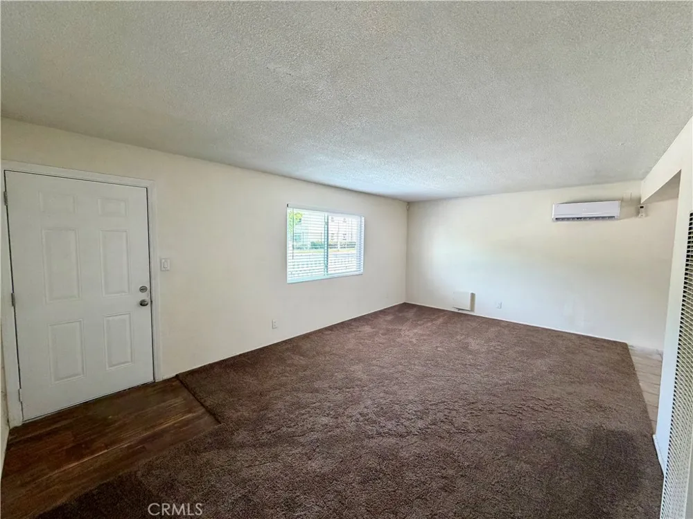 711 E Oakland Hemet, CA 92543