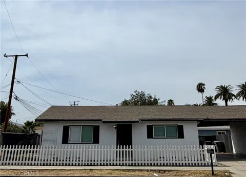 711 E Oakland