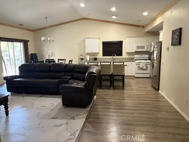 1271 Pinehurst Calimesa, CA 92320