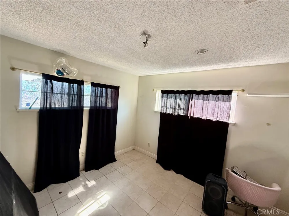 2607 W Olive Avenue Fullerton, CA 92833