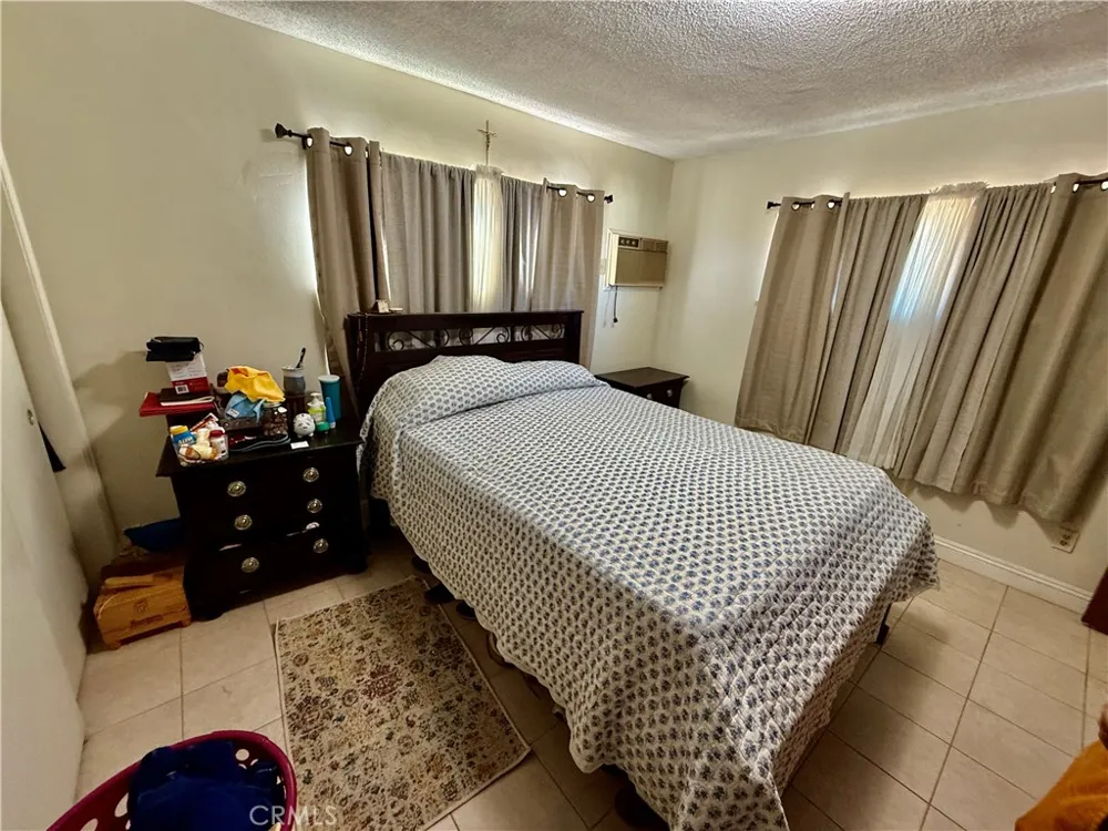2607 W Olive Avenue Fullerton, CA 92833
