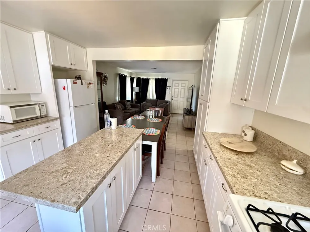 2607 W Olive Avenue Fullerton, CA 92833