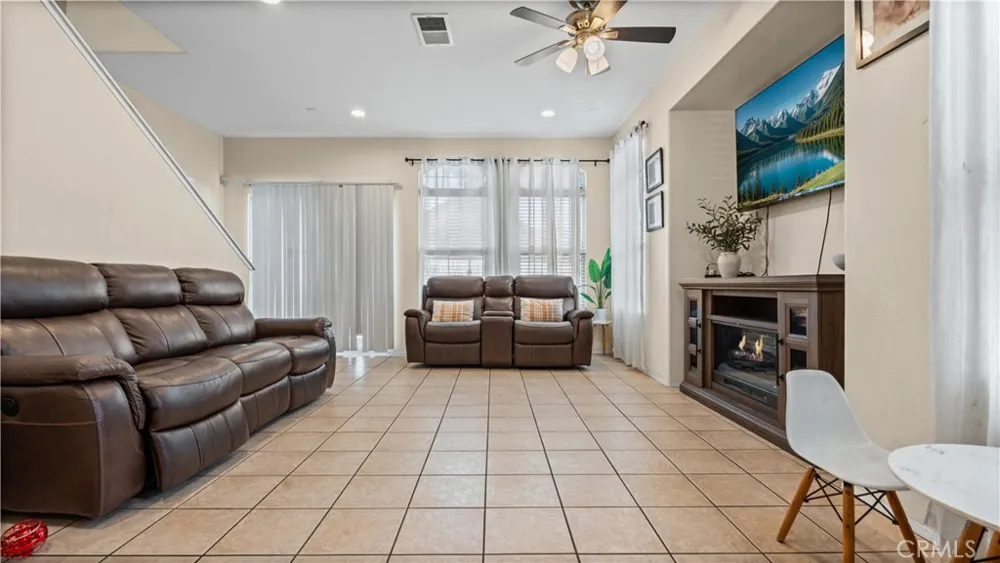 832 Laffey Lane El Cajon, CA 92021