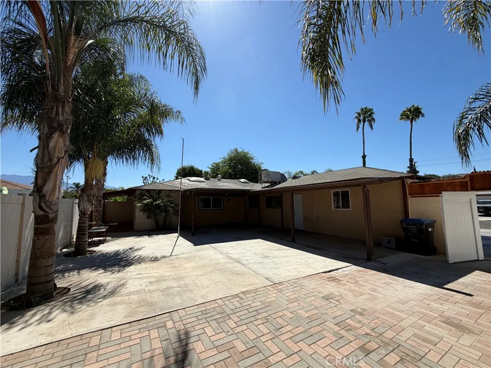 26695 Tellis Hemet, CA 92544