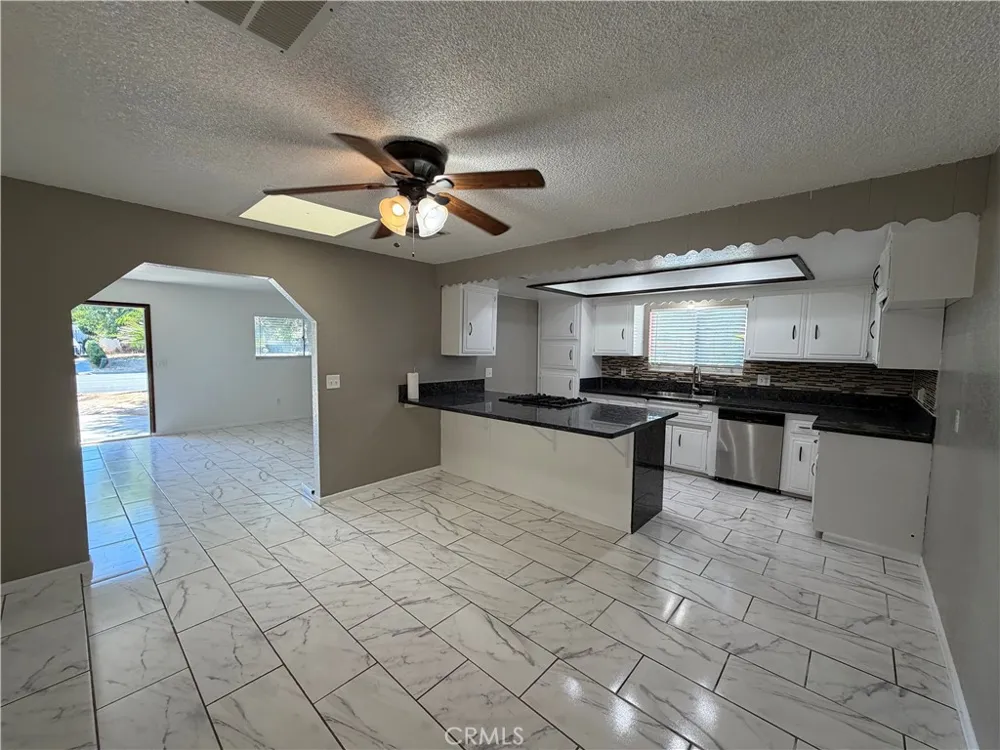 26695 Tellis Hemet, CA 92544
