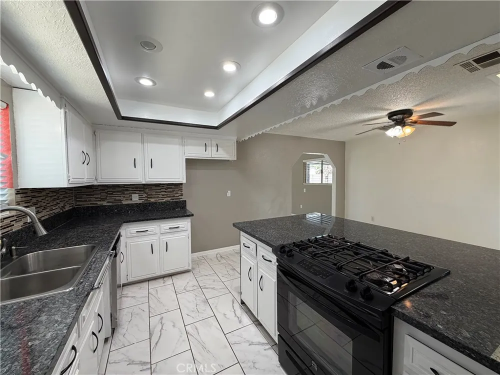 26695 Tellis Hemet, CA 92544