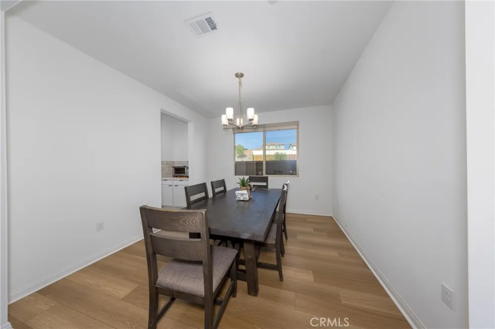 25311 Luna Peak Menifee, CA 92586