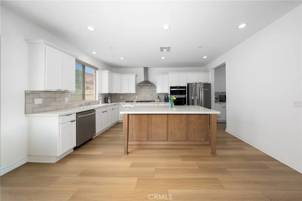 25311 Luna Peak Menifee, CA 92586