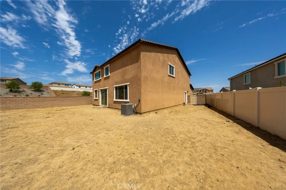 25311 Luna Peak Menifee, CA 92586