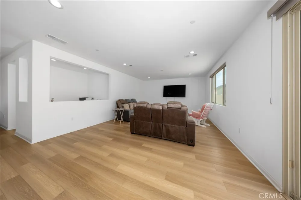 25311 Luna Peak Menifee, CA 92586