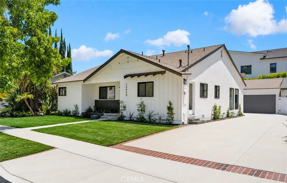 15550 Otsego Street Encino, CA 91436