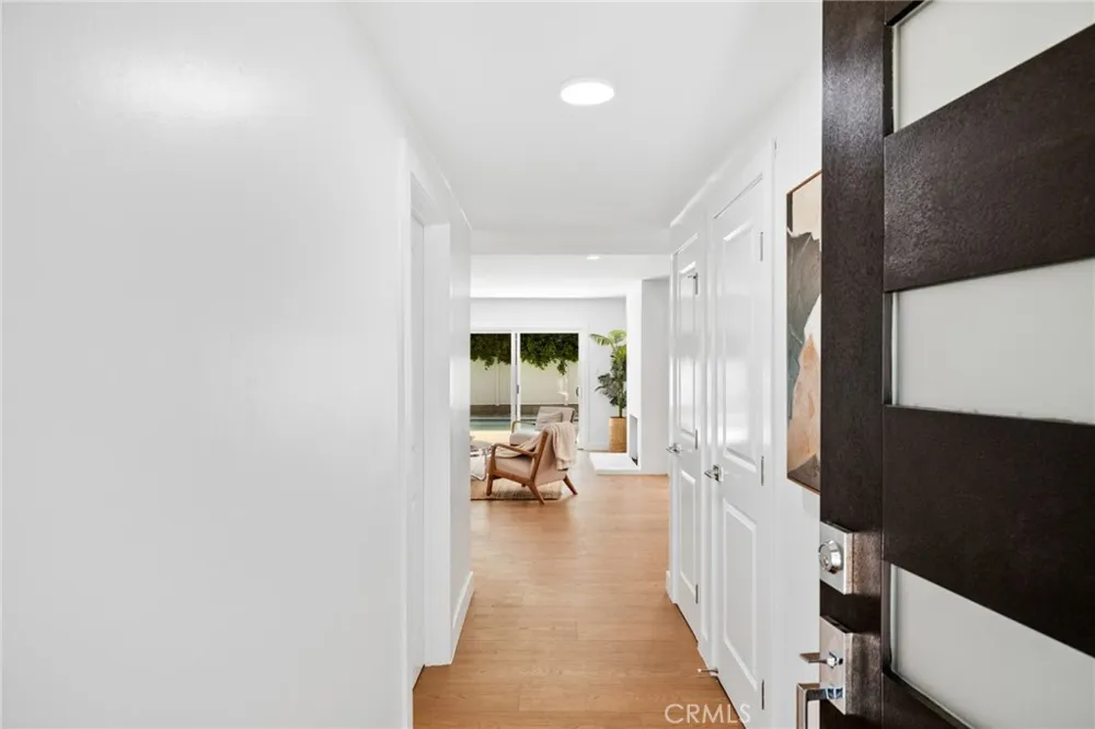 15550 Otsego Street Encino, CA 91436