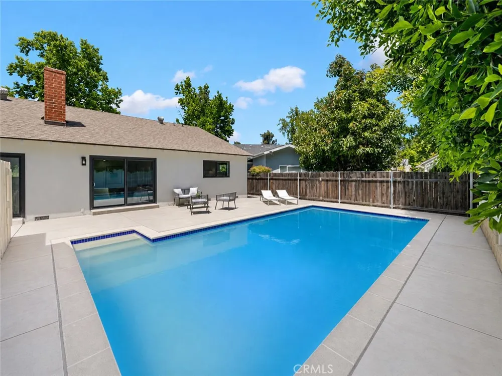 15550 Otsego Street Encino, CA 91436
