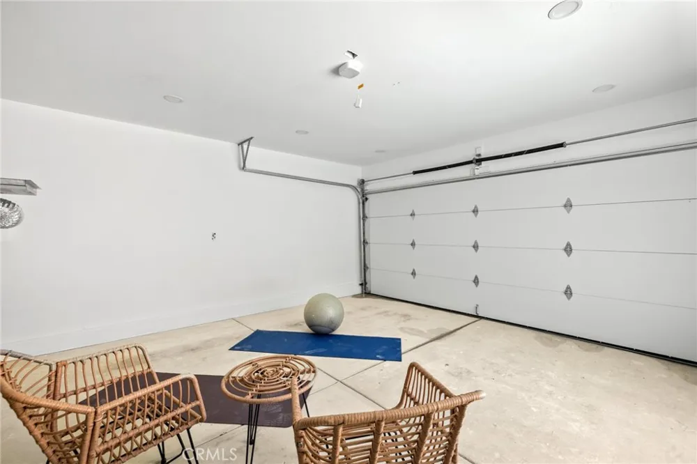 15550 Otsego Street Encino, CA 91436