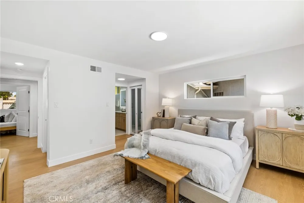 15550 Otsego Street Encino, CA 91436