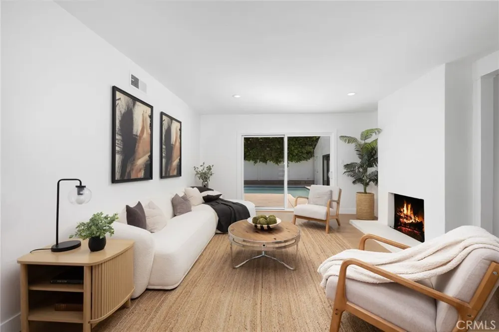 15550 Otsego Street Encino, CA 91436