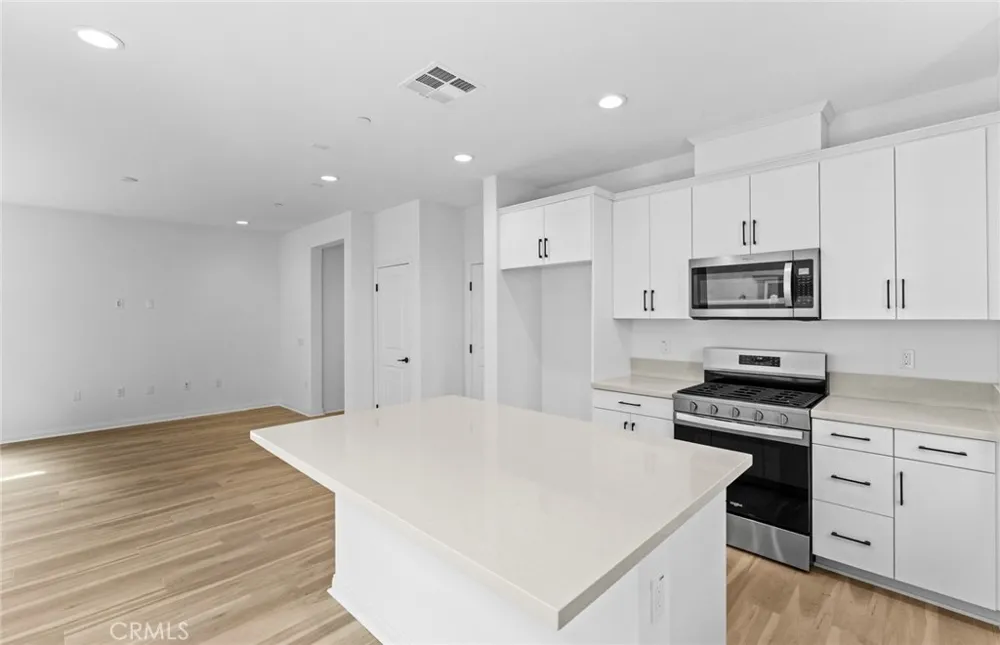 4264 South Malagon Privado Ontario, CA 91761