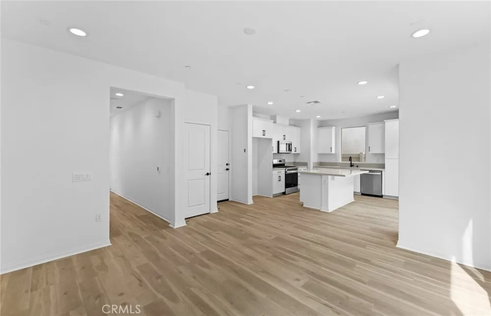 4264 South Malagon Privado Ontario, CA 91761