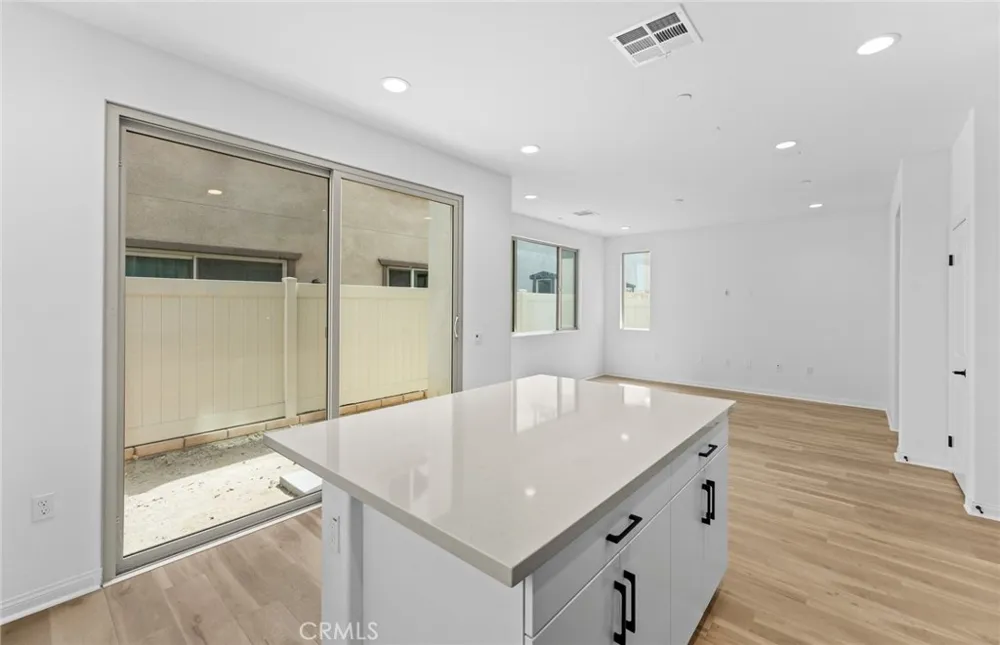 4264 South Malagon Privado Ontario, CA 91761