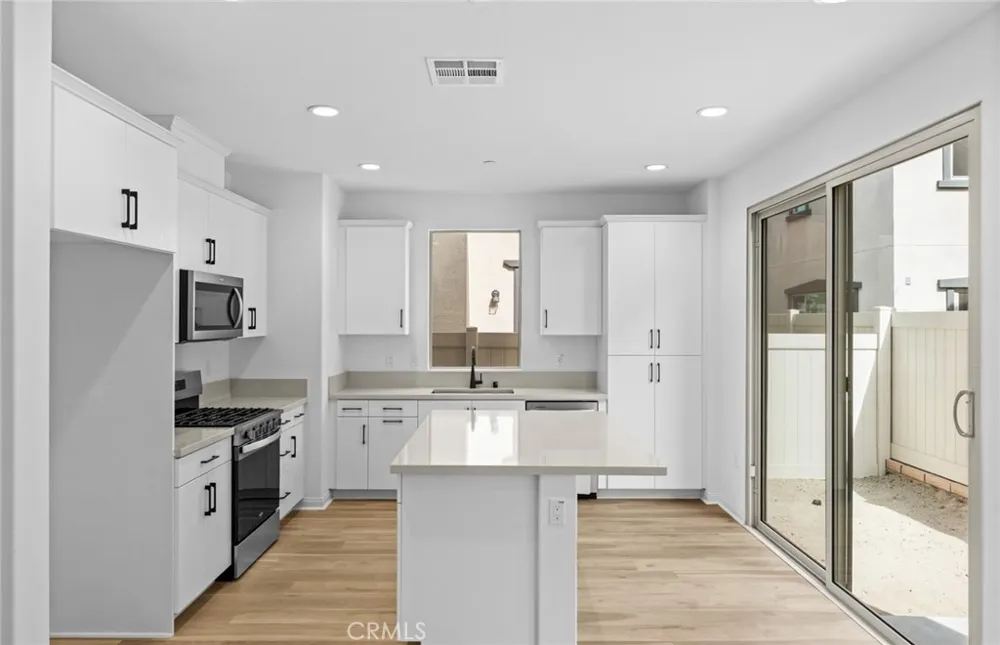 4264 South Malagon Privado Ontario, CA 91761