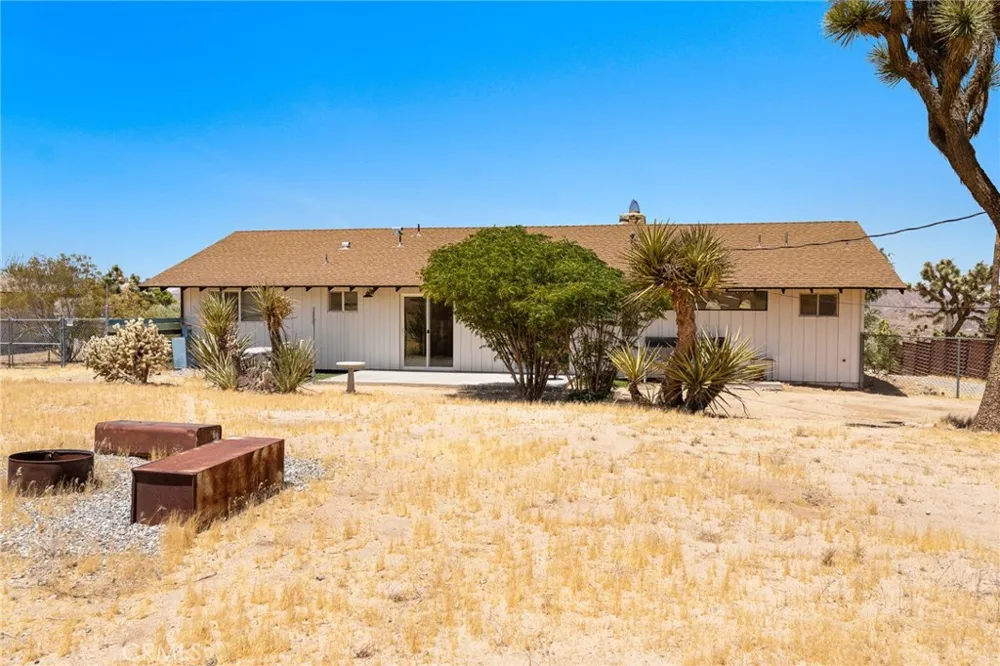60229 La Mirada Trail Joshua Tree, CA 92252