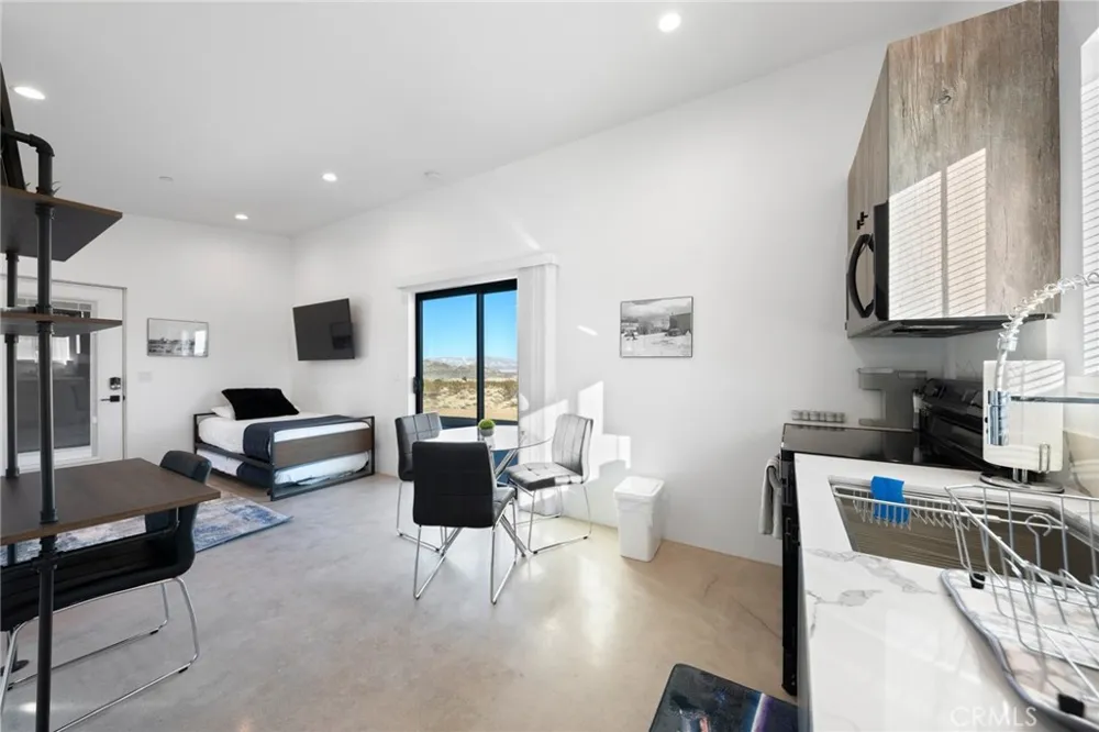 4525 Lookout Landers, CA 92285