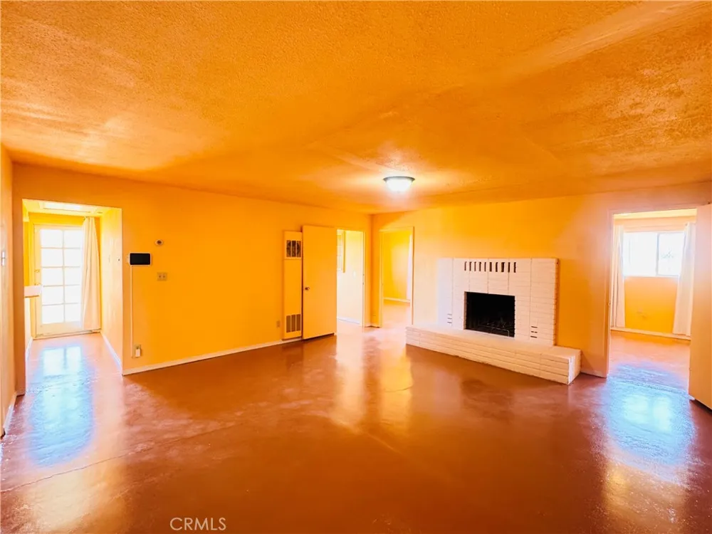 56677 Sunset Drive Yucca Valley, CA 92284