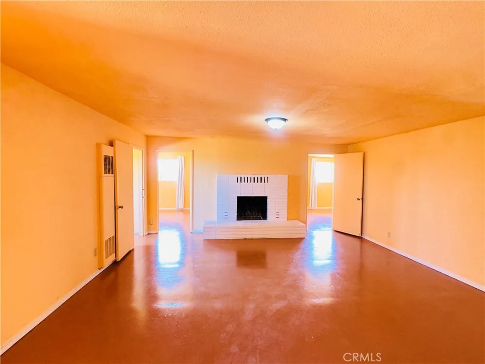 56677 Sunset Drive Yucca Valley, CA 92284