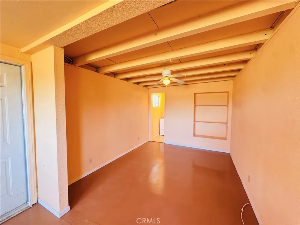 56677 Sunset Drive Yucca Valley, CA 92284