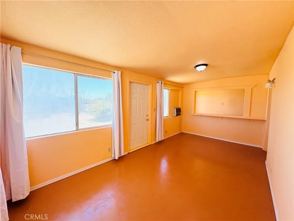 56677 Sunset Drive Yucca Valley, CA 92284