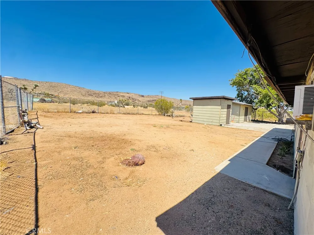 56677 Sunset Drive Yucca Valley, CA 92284