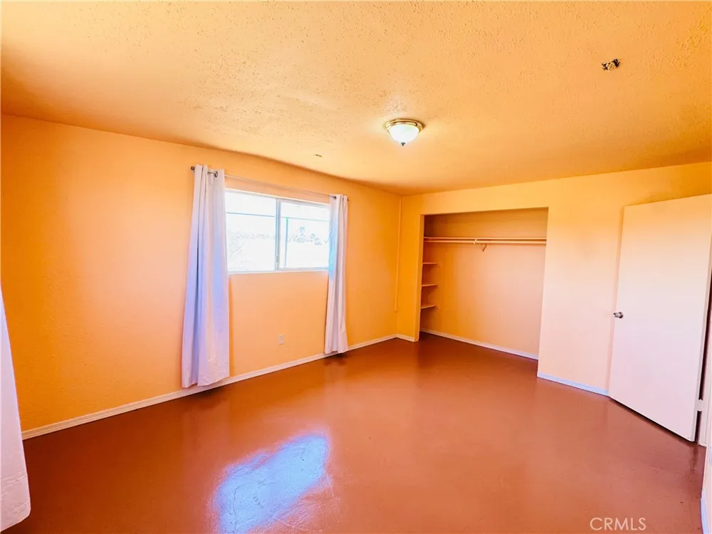 56677 Sunset Drive Yucca Valley, CA 92284