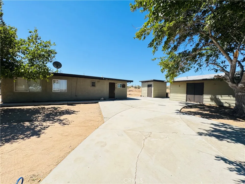 56677 Sunset Drive Yucca Valley, CA 92284