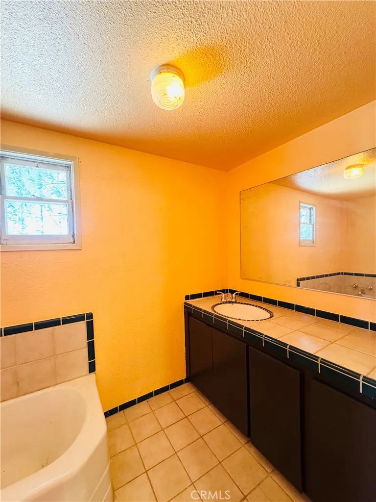 56677 Sunset Drive Yucca Valley, CA 92284