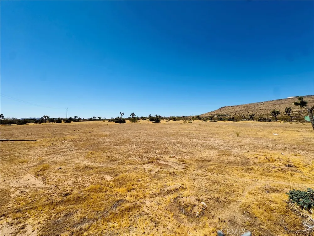 56677 Sunset Drive Yucca Valley, CA 92284
