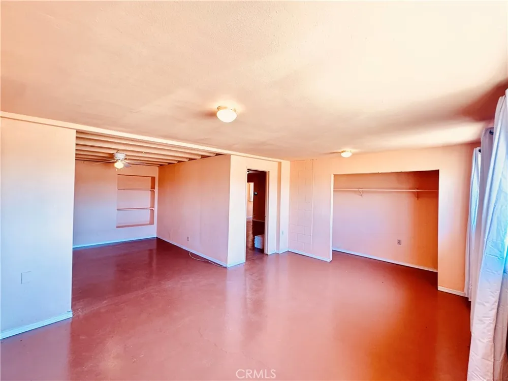 56677 Sunset Drive Yucca Valley, CA 92284