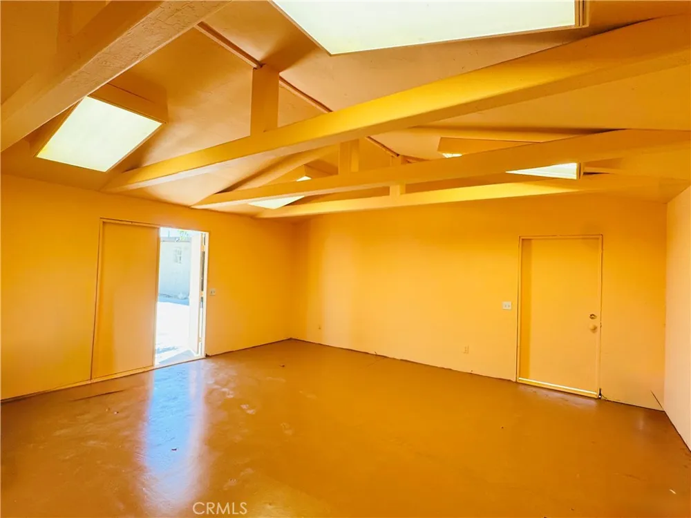 56677 Sunset Drive Yucca Valley, CA 92284
