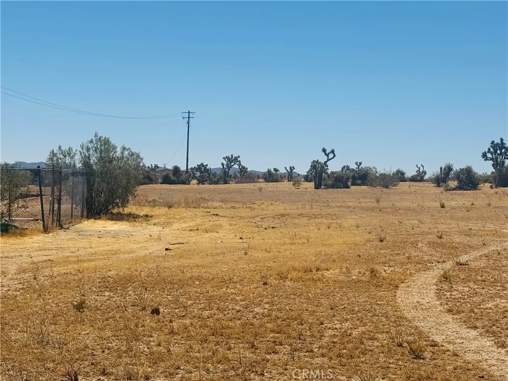 56677 Sunset Drive Yucca Valley, CA 92284