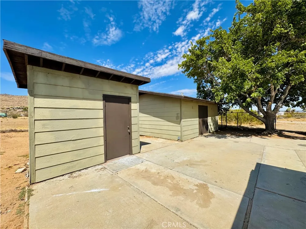 56677 Sunset Drive Yucca Valley, CA 92284