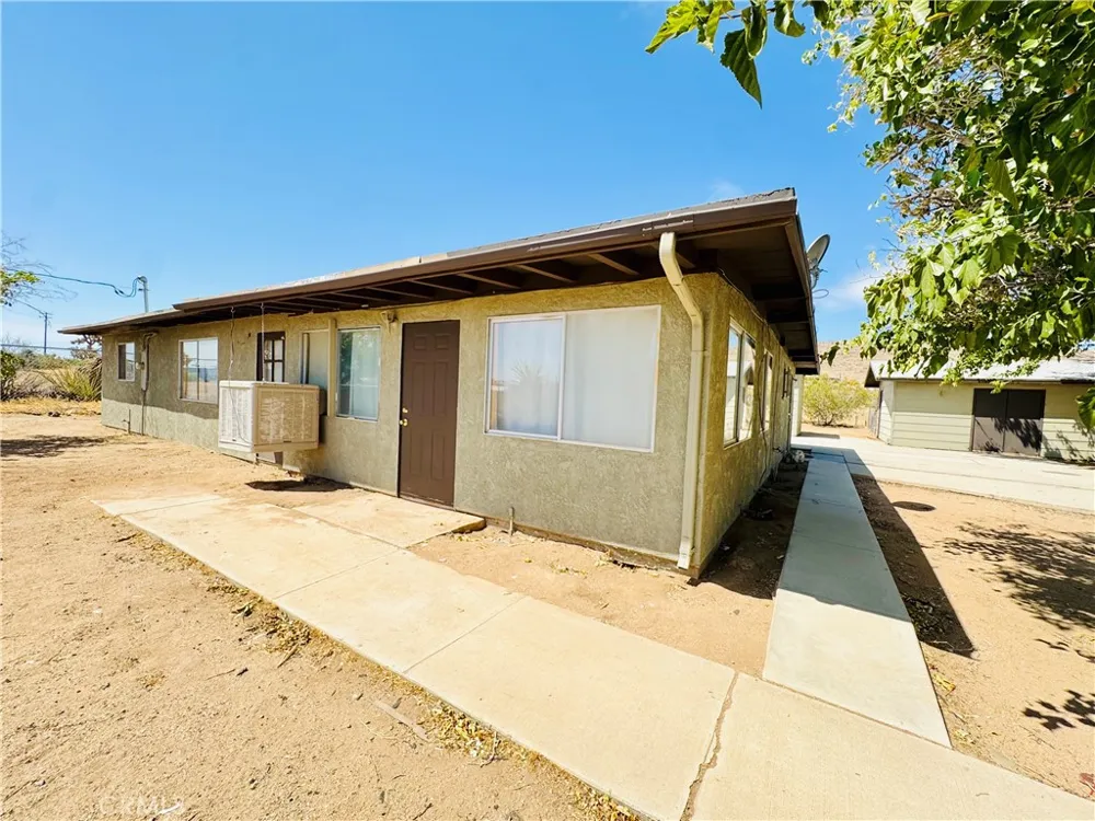 56677 Sunset Drive Yucca Valley, CA 92284