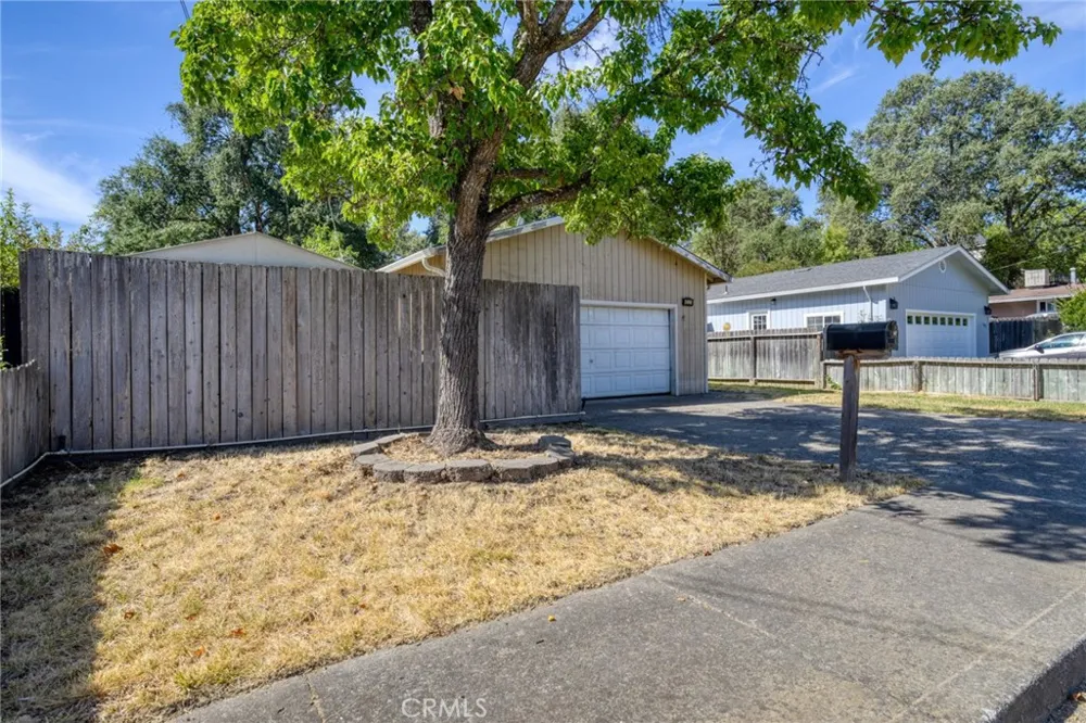1021 2nd Street Lakeport, CA 95453