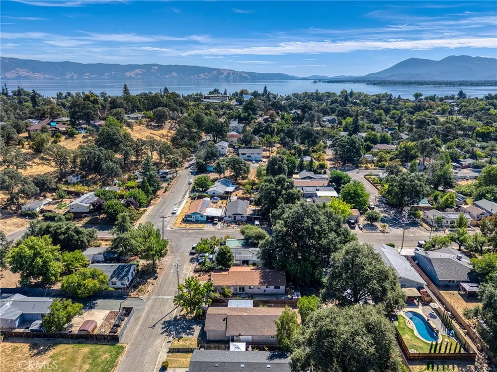 1021 2nd Street Lakeport, CA 95453