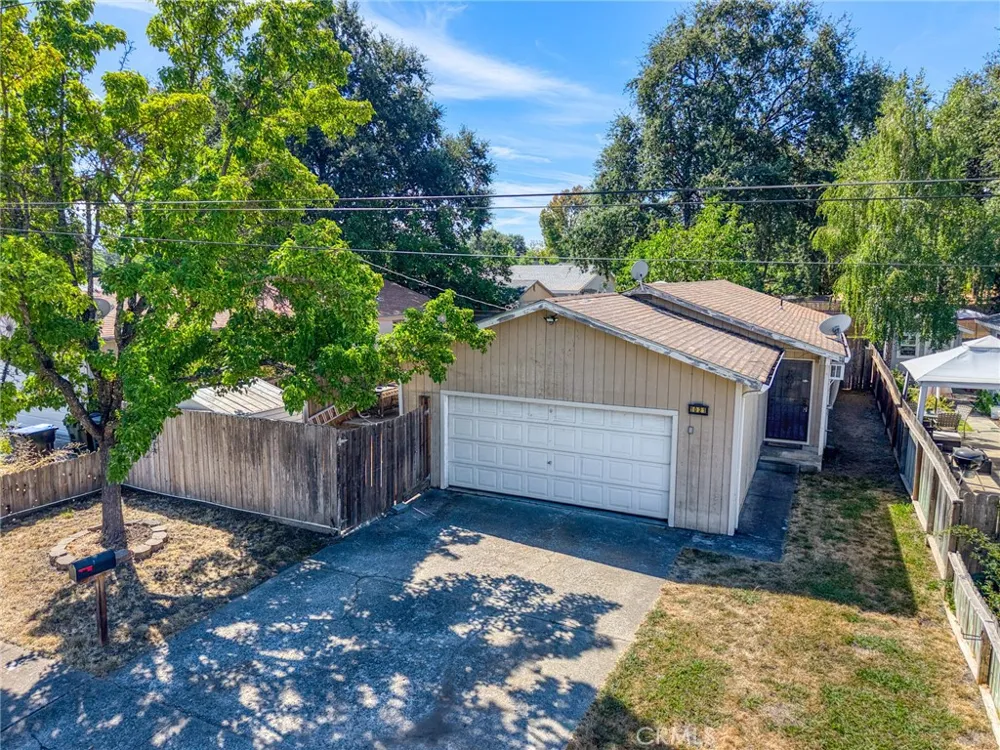 1021 2nd Street Lakeport, CA 95453