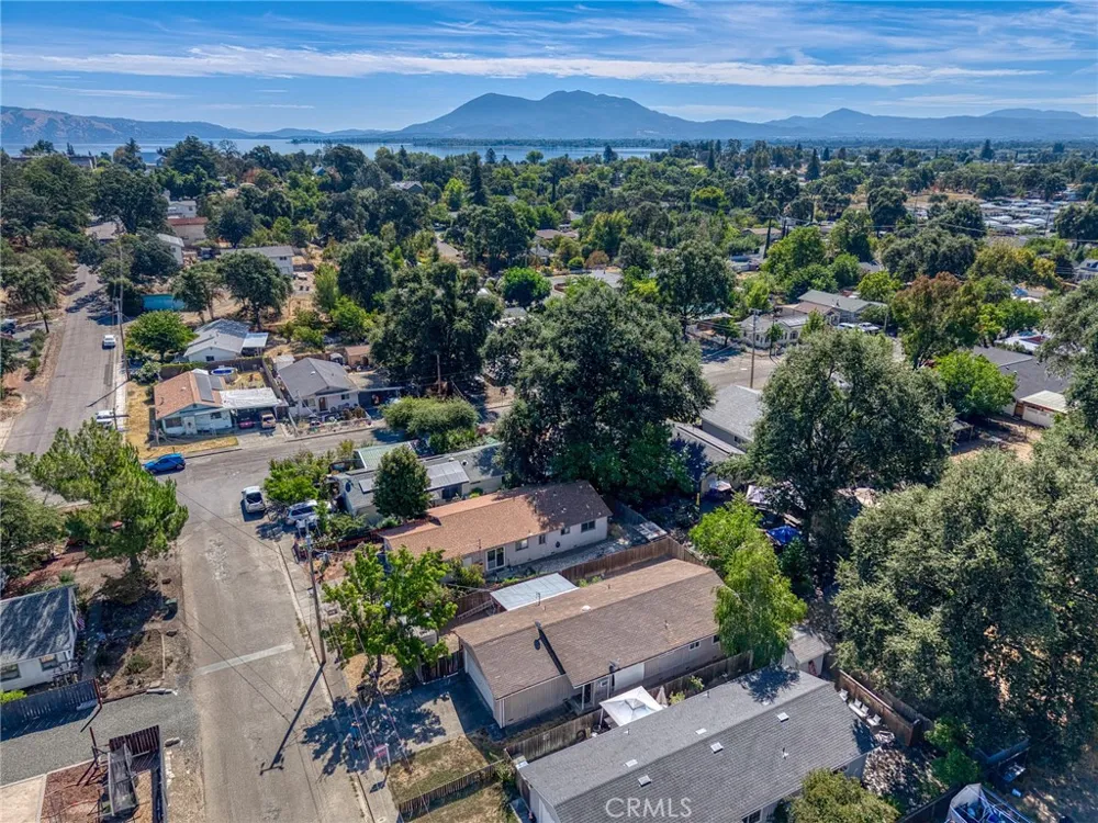 1021 2nd Street Lakeport, CA 95453