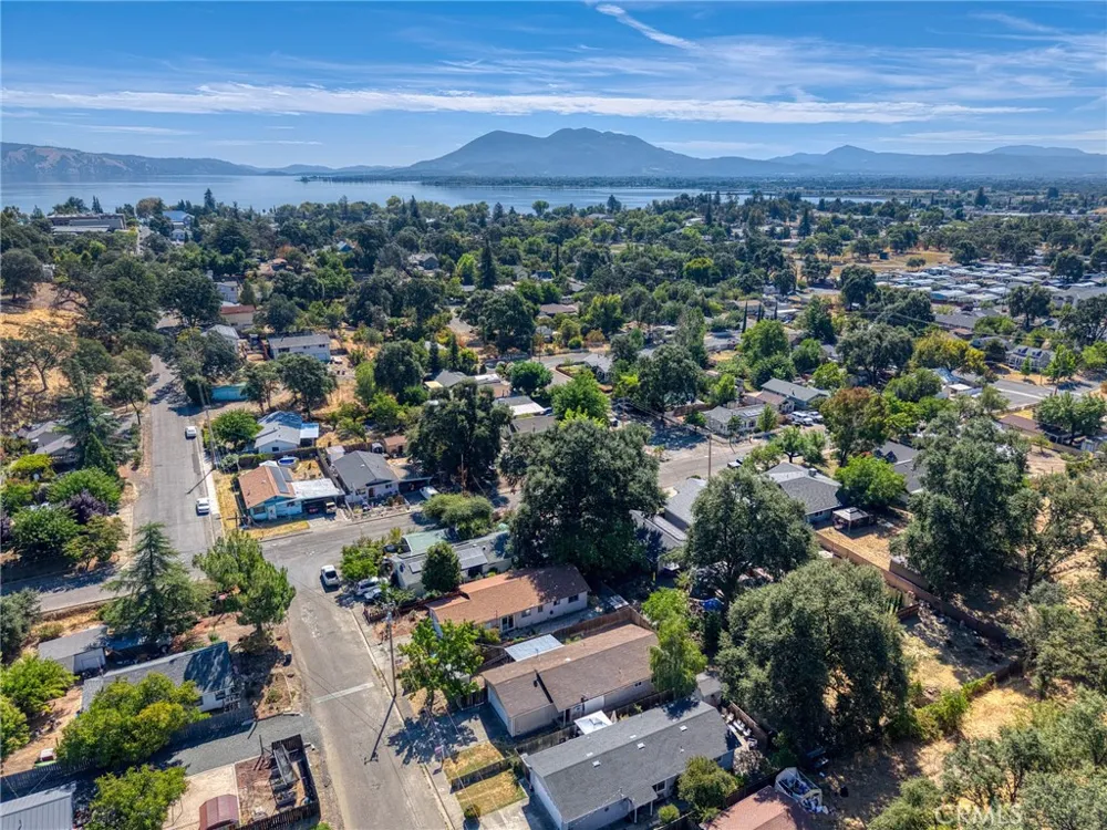 1021 2nd Street Lakeport, CA 95453