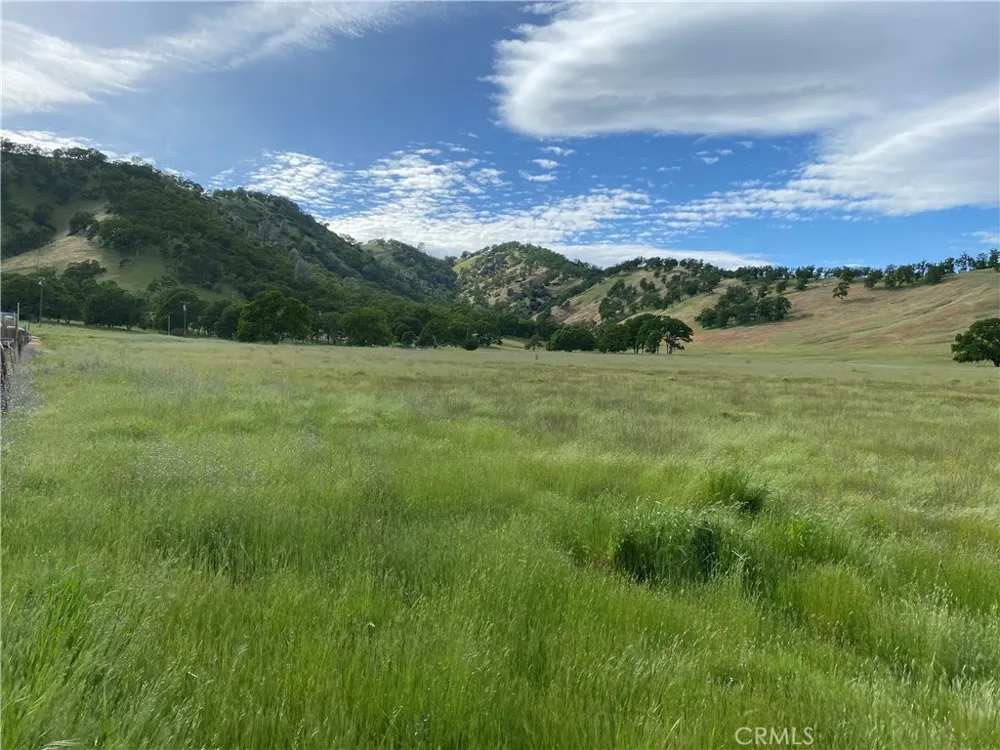 2730 Smith Lane Clearlake, CA 95422