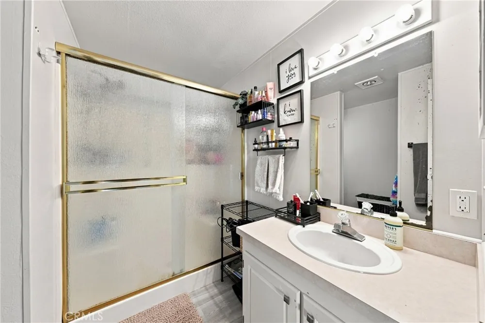 30 Helena Lakeport, CA 95453