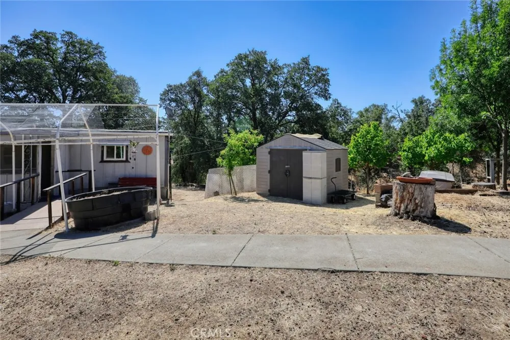16973 Big Bear Lower Lake, CA 95457