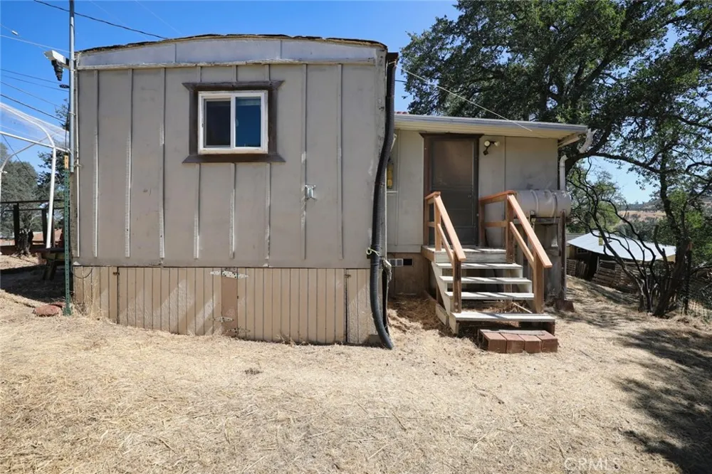 16973 Big Bear Lower Lake, CA 95457