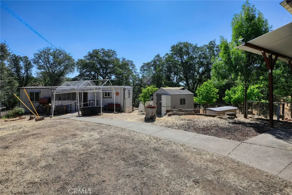 16973 Big Bear Lower Lake, CA 95457
